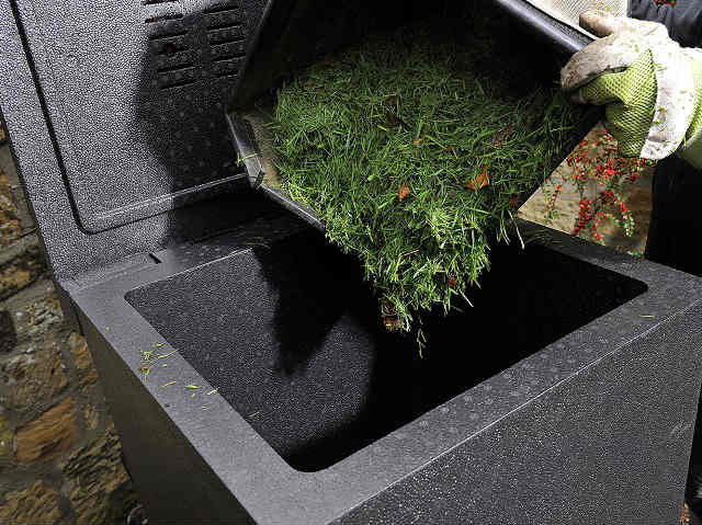 Can the compost get too hot in the composter. How do you avoid that.