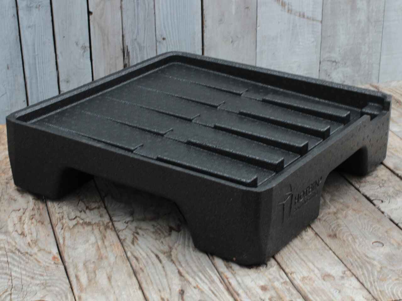 Can I place my hot bin on solid blocks instead ?